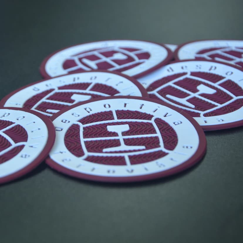 Escudo emborrachado com textura em relevo para camisa esportiva - resistente Icone Sports